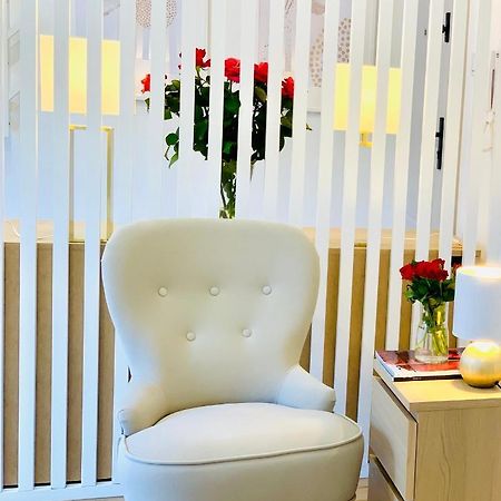 Apartament W Centrum Miasta Z Darmowym Parkingiem Dla Dwojga -Apartamenty Pod Zlotym Lwem Kłodzko Extérieur photo