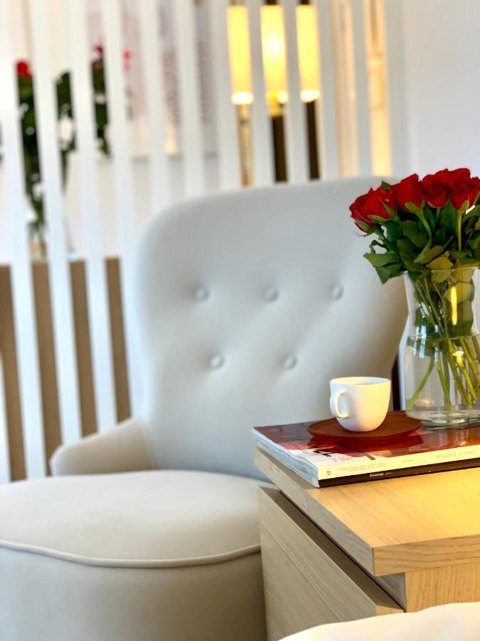 Apartament W Centrum Miasta Z Darmowym Parkingiem Dla Dwojga -Apartamenty Pod Zlotym Lwem Kłodzko Extérieur photo