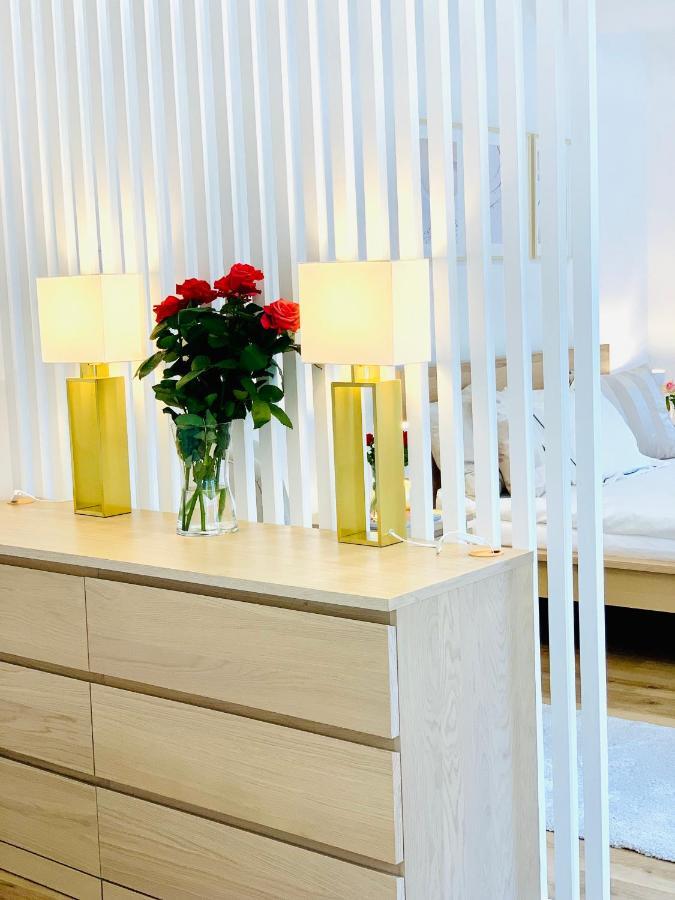 Apartament W Centrum Miasta Z Darmowym Parkingiem Dla Dwojga -Apartamenty Pod Zlotym Lwem Kłodzko Extérieur photo
